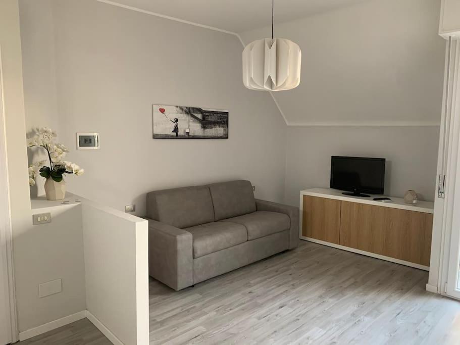 Milano Besana Rent House Milão Exterior foto